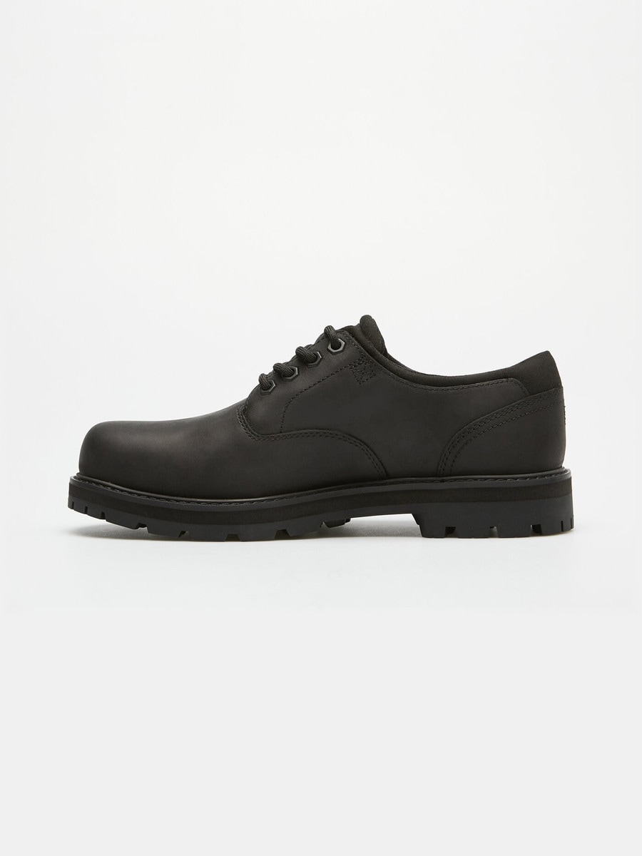 03-britton-road-black.jpg