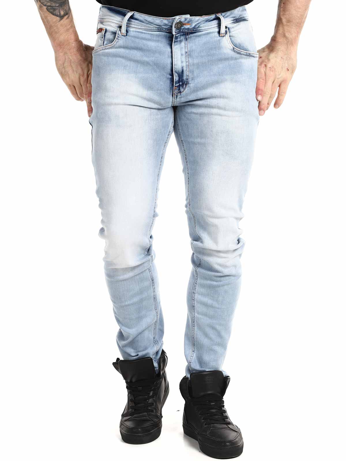 Calan_Lightblue_jeans_1.jpg