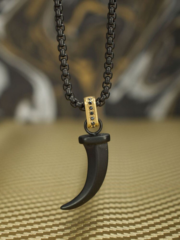 Horn Pendant Inox Halsband - Svart 4.jpg