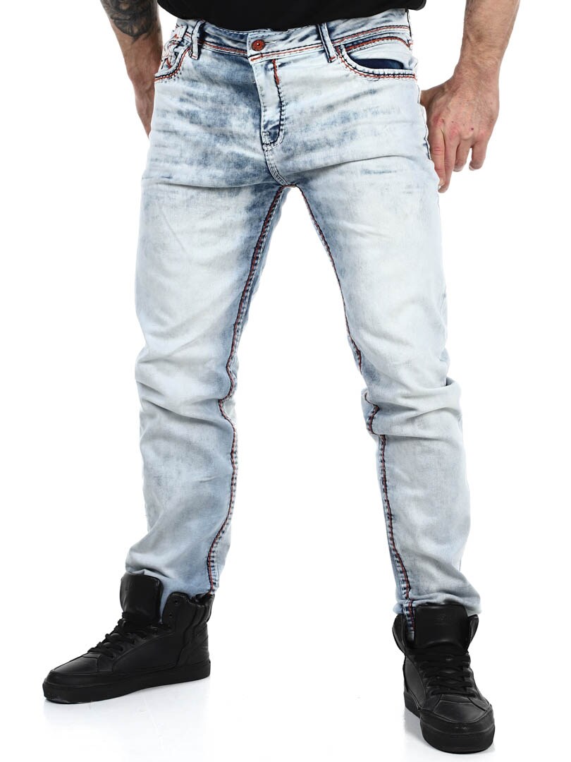 Light Blue Jeans_4.jpg