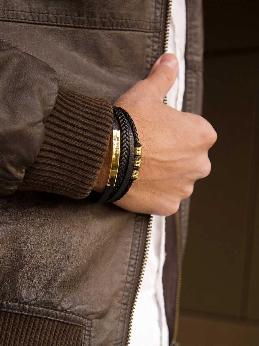 X-B044-gold Serasar Brave Leather Armband 3.jpg