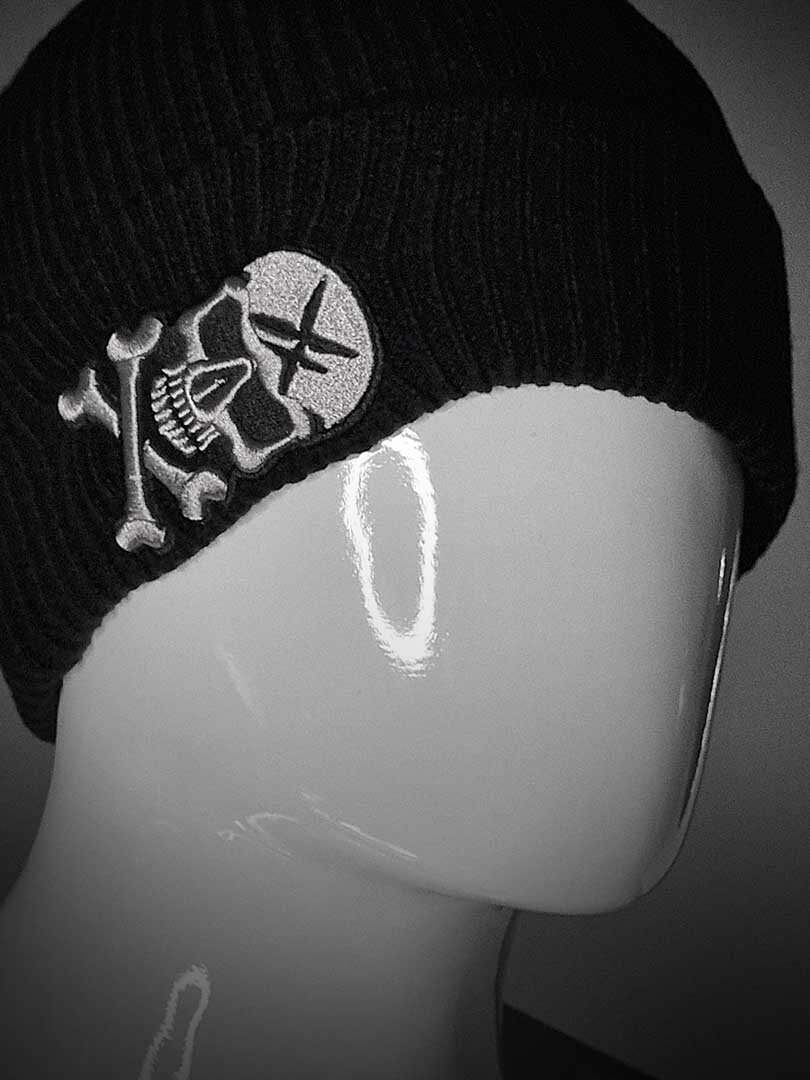 X-bonnet-black-skull-2.JPG