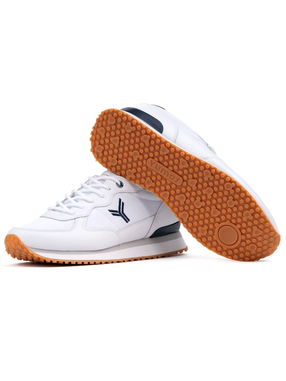 Yumas Bardem Sneakers 3.jpg